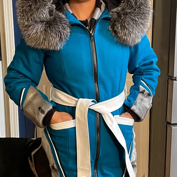 Parka from Indigenous Canadian designer - Picture 4 of 12